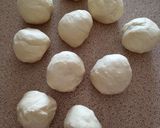 Φωτογραφία βήματος 2 της συνταγής Mini ψωμάκια express