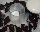 Foto langkah ke 3 dari resep Puding oreo 3 lapis.