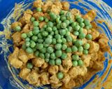 A picture of step 4 of Soya Chunks Gravy.
