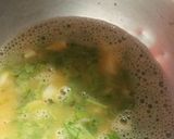 A picture of step 1 of Bread Omelette Pizza.