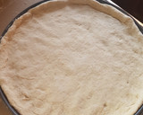 Foto del paso 2 de la receta: Quiche de aceituna en base de pizza
