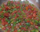 A picture of step 2 of Maggi masala.