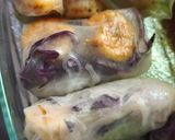 Foto langkah ke 4 dari resep Vietnamese spring rolls.