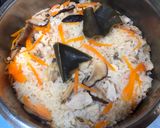 A picture of step 5 of Japanese Chicken and Clams Pilaf.