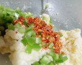 A picture of step 2 of Pizzy Paratha.