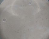 Foto del paso 4 de la receta: Panna cotta de fresa con reducción de jamaica y mezcal