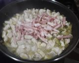 Foto del paso 2 de la receta: Macarrones gratinados con pollo, bacon y nata
