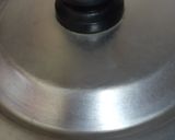 A picture of step 8 of Chicken and veggies namkeen Sawaiyan.