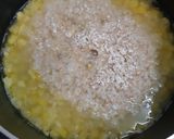 รูปขั้นตอนการทำที่ 2 ของ ซุปข้าวโพดข้าวโอ๊ตไข่ขาว