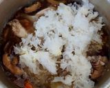 Foto langkah ke 5 dari resep Snow ear mushroom chicken soup (sup ayam obat cina).