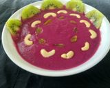 A picture of step 3 of Beetroot smoothie.