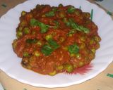 A picture of step 5 of Green peas MakhaniCurry.