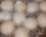 A picture of step 2 of Moong dal badi.