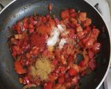 A picture of step 2 of Shakshuka.