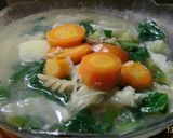 Foto langkah ke 6 dari resep Sop Telur Ayam Kate.