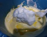 Foto langkah ke 5 dari resep Bolu Gulung tanpa tepung.