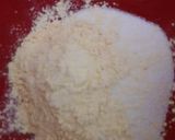 A picture of step 2 of Suji cornflour fruity puas.