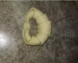 Foto del paso 5 de la receta: Medialuna de manteca riquísima 🤤