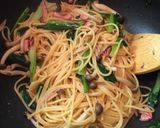รูปขั้นตอนการทำที่ 6 ของ สปาเก็ตตี้หมึกดอง 塩辛のパスタ
