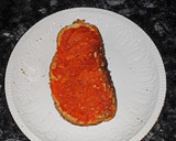 Foto del paso 1 de la receta: Tostada de sobrasada con jamón cocido