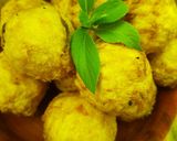 A picture of step 4 of Yam balls.