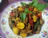 รูปขั้นตอนการทำที่ 3 ของ ผัดฉ่าพวงไข่อ่อนไก่