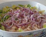 Foto del paso 2 de la receta: Ensalada de alubias y atún