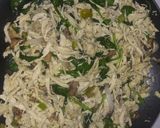 Foto del paso 3 de la receta: Rollitos de berenjena con pollo, espinaca y hongos