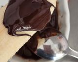 Foto del paso 3 de la receta: Chocobanana helada 🍌 🍫 Heladito saludable de banana, chocolate 85 % cacao, con almendras y sésamo