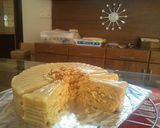A picture of step 6 of Sponge caramel icing.