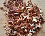 Foto del paso 3 de la receta: Espagueti con acelgas y nuez en una olla