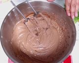 Foto langkah ke 6 dari resep BROWNIES CHEESECAKE CAKE KUKUS | Moist, Nyokelat, Nyuss.