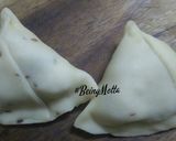 A picture of step 8 of Airfried Aloo Samosas.