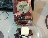 Pas rețetă Prăjitură cu blat de cacao, blat de nucă și cremă de vanilie 14 fotografie