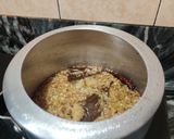 A picture of step 5 of White matar chole.