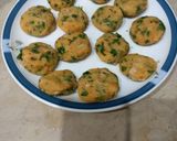 A picture of step 4 of Chicken and potato cutluts 🥔 🥔 🌿 🍗.