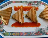 A picture of step 3 of Chutney and Cheese Grilled Sandwich.