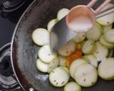 A picture of step 3 of Stir fried bottlegourd.