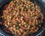 Foto del paso 4 de la receta: Garbanzos con pisto y jamón