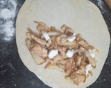 صورة لخطوة 3 من وصفة فطائر المقلاة السهلة والسريعة 😋🌮