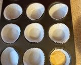 A picture of step 1 of Christmas Wreath Cupcakes.