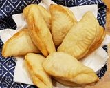 Foto del passaggio 5 della ricetta Panzerotti baresi fritti con alici
