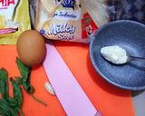 Foto langkah ke 1 dari resep Savory French Toast.