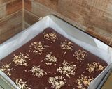 Foto langkah ke 4 dari resep Fudgy Brownies.