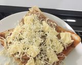 Foto langkah ke 5 dari resep Easy Peasy Homemade Pizza.