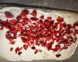 Foto del paso 6 de la receta Brazo Gitano de nata y fresas🍓