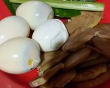 Foto langkah ke 1 dari resep Gulai pucuk ubi, Telur dan jengkol.