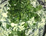 A picture of step 4 of Large cheese and spinach stuffed shell pasta.