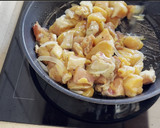 Foto del paso 2 de la receta: Pollo con patatas y coliflor