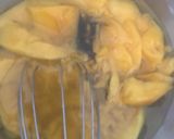 Foto langkah ke 2 dari resep Mango bundt cake.